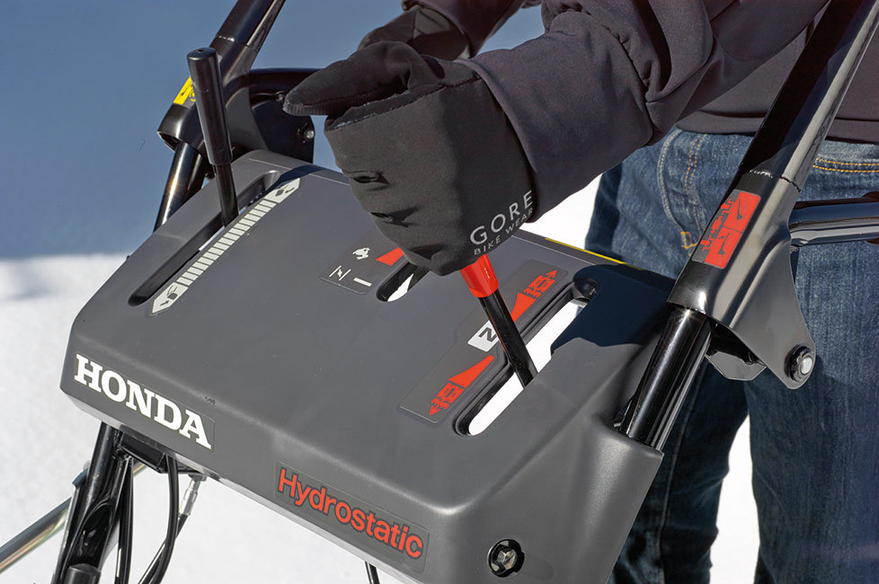 Снегоуборщик Honda HSS 760A ET (ручной стартер) (9) в Кукморе
